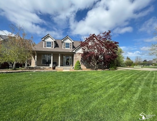 25345 Hunter Ln, Flat Rock, MI 48134