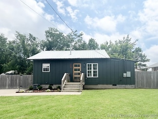 80 W Cherokee St, Skiatook, OK 74070