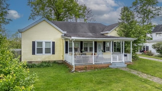 363 S Main St, Winchester, KY 40391