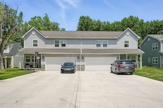 2558 Clybourne Rd, Columbus, OH 43231
