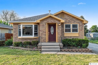 8340 Cass St, Omaha, NE 68114