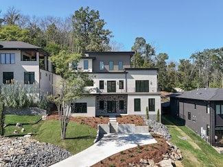 5817 Woodland Hills Dr, Nashville, TN 37211