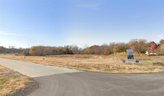 11 N Star Ln, Dallas Center, IA 50063