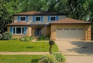 1602 Nightengale Cir, Lindenhurst, IL 60046