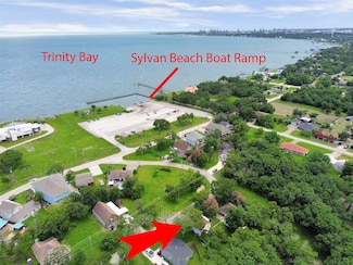 531 Circle Dr, La Porte, TX 77571