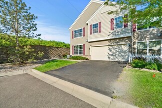 817 Braunworth Ct, Chaska, MN 55318