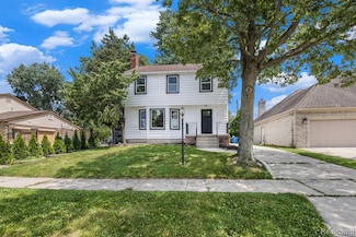 1812 Kinmore St, Dearborn Heights, MI 48127
