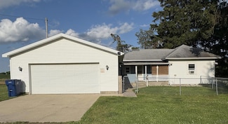 7408 W Carleton Rd, Clayton, MI 49235