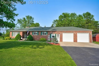 8351 Duffield Rd, Gaines, MI 48436