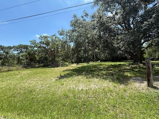 111 Berger Rd, Fort Pierce, FL 34945