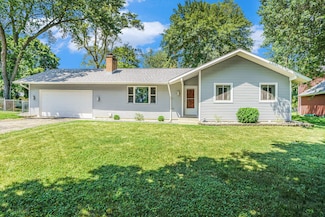 773 Glenview Dr, Plainwell, MI 49080
