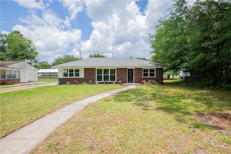 10 Delta Cir, Savannah, GA 31406