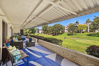 5472 Paseo Del Lago E Unit B, Laguna Woods, CA 92637
