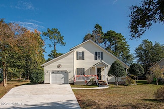 1302 Caracara Dr, New Bern, NC 28560
