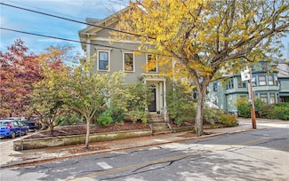 253 Knight St, Providence, RI 02909