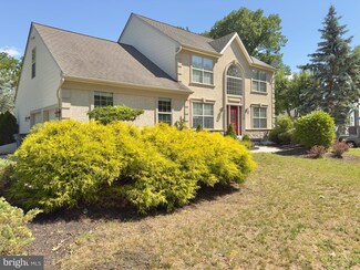 1774 4th St, West Deptford, NJ 08086