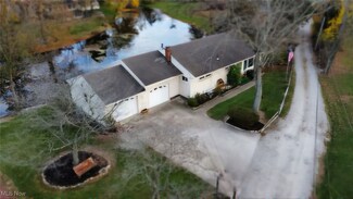 1 Kimberly Dr, Mogadore, OH 44260