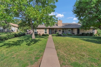 4900 Del Rio Ct, Granbury, TX 76049