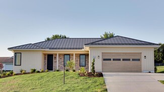 21 Betty Dr, Bellville, OH 44813