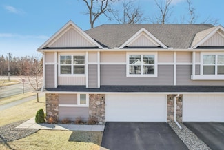 5851 Moonlight Way NE, Prior Lake, MN 55372