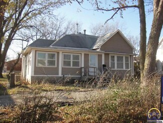 207 Fowler St, Maple Hill, KS 66507