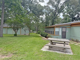 67 Pine Place, Point Blank, TX 77364