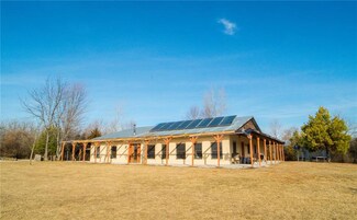 549 SW County Road V V, Centerview, MO 64019