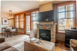 1111 Forest Trail Unit 1315, Mammoth Lakes, CA 93546