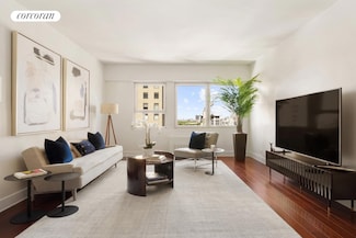 58 W 58th St Unit 24B, New York, NY 10019