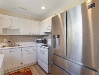 652 Flanders N, Delray Beach, FL 33484