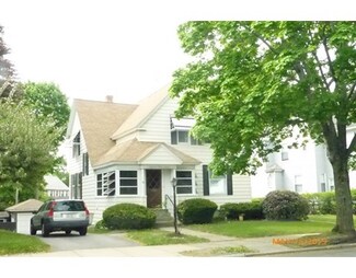 16 June St, Worcester, MA 01602