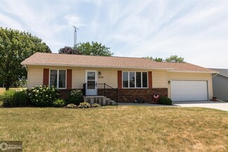 2123 Pine Tree Ct, Clear Lake, IA 50428