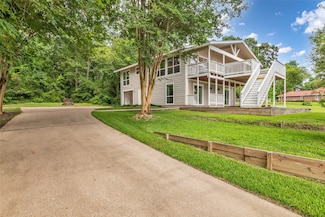 671 Lakeview Harbor, Onalaska, TX 77360