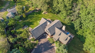 42 Golf Course Rd, Craryville, NY 12521
