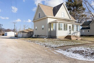 410 Highland St, Olin, IA 52320