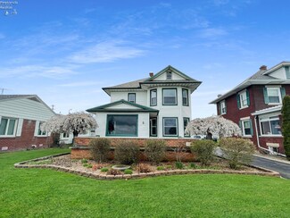 610 E Perry St, Port Clinton, OH 43452