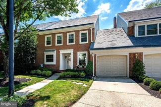 42 Foxwood Dr Unit 42, Moorestown, NJ 08057