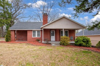 403 S Lyles Ave, Landrum, SC 29356