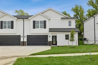 1008 Ledgestone Ct, Polk City, IA 50226