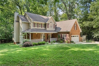 222 Bear Run Ln, Kernersville, NC 27284