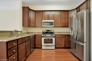 308 Rotando Way, Morris Plains, NJ 07950