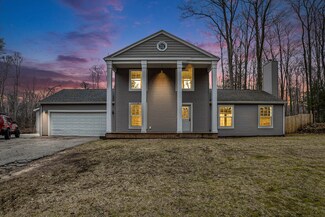 5926 Nestrom Rd, Whitehall, MI 49461