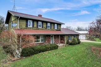 19002 River Rd, Marengo, IL 60152