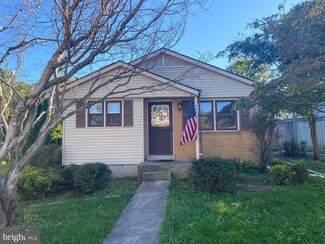 906 Walnut St, Frederick, MD 21703