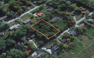 300 W Ridge Terrace, Rutland, VT 05701
