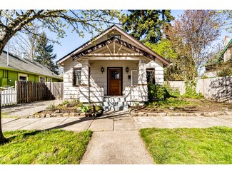 1282 Monroe St, Eugene, OR 97402