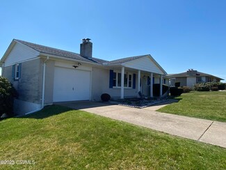 1120 Crystal Hill Rd, Berwick, PA 18603