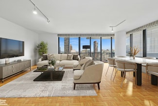 161 W 61st St Unit 33F, New York, NY 10023