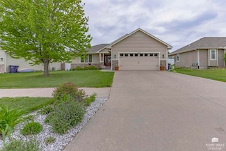 4214 Taneil Dr, Manhattan, KS 66502