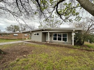 210 N David Ln, Muskogee, OK 74403